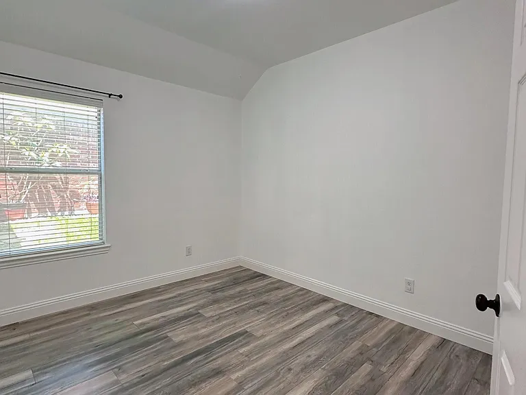 11601 Crystal Falls Dr — Photo 10