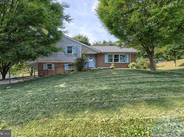 1635 N 8th Ave, Lebanon, PA 17046