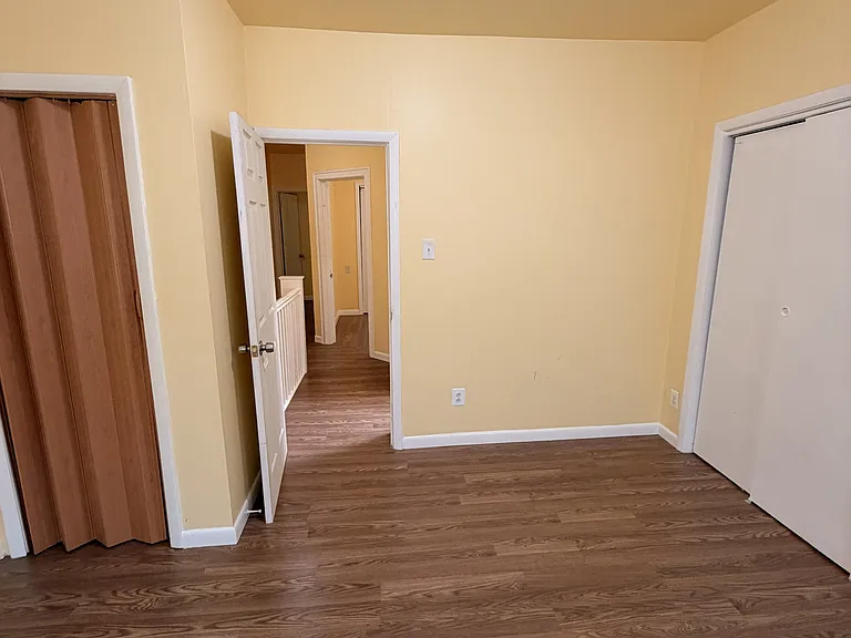 3126 Tasker St — Photo 14