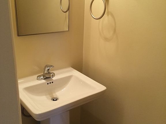 5th image of 4815 SE Railroad Ave #11828