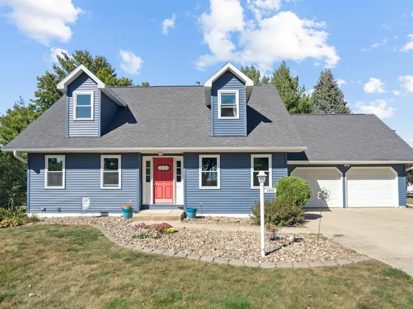 1313 2nd St SE, Oelwein, IA 50662