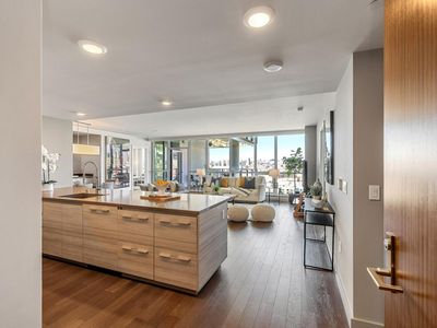 718 Long Bridge St APT 1404, San Francisco, CA, 94158