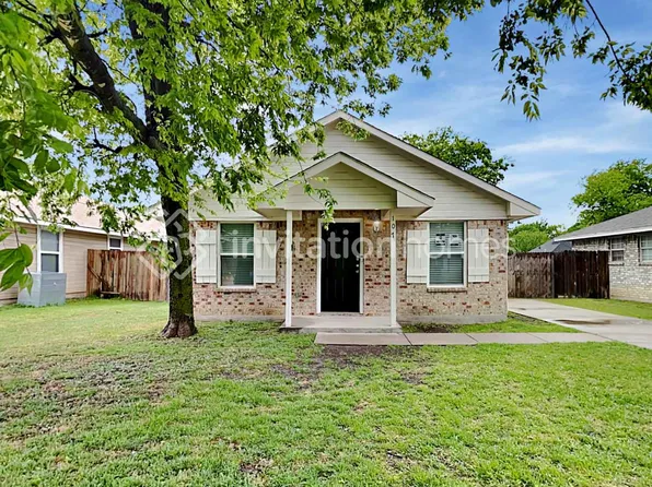 107 Cook St, Waxahachie, TX 75165