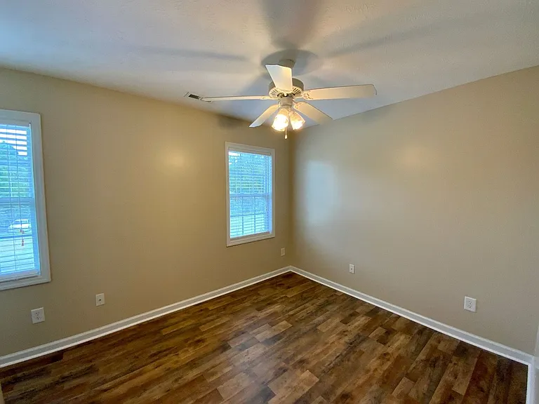 202 Thrush Ct — Photo 16