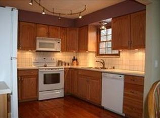 3901 Canterbury Dr, Brunswick, OH 44212