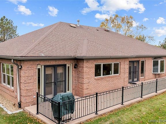 3rd image of 2993 S River Bluff Drive