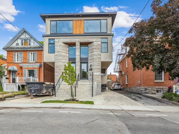 13 5th Ave, Ottawa, ON K1S 2M2