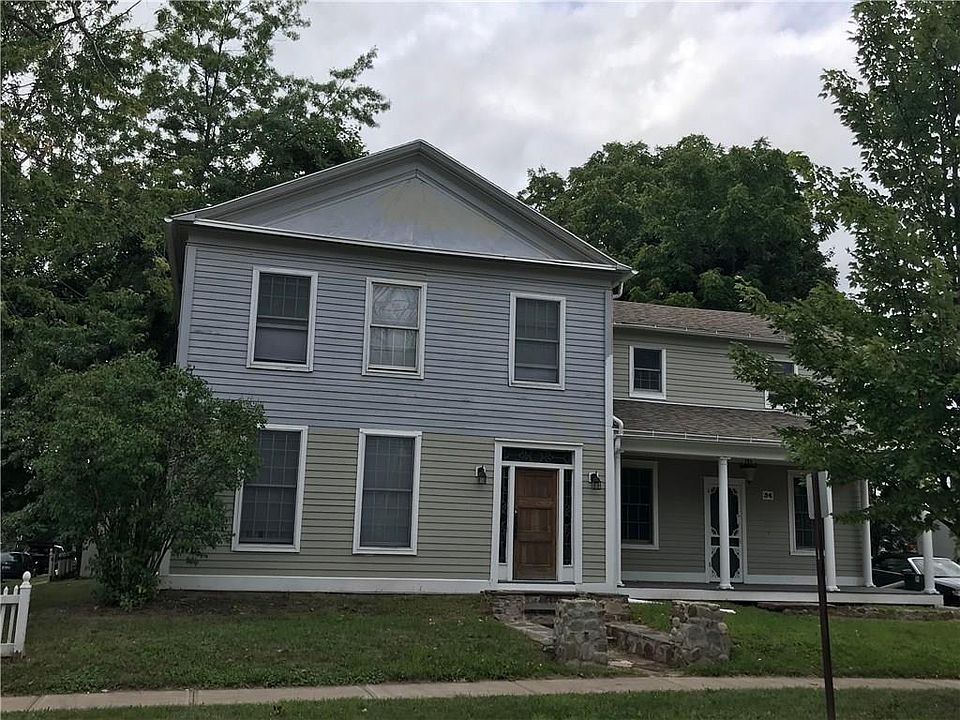 1st image of 34 Utica St