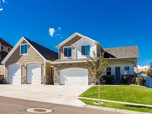 1st image of 2553 S Palomino Dr