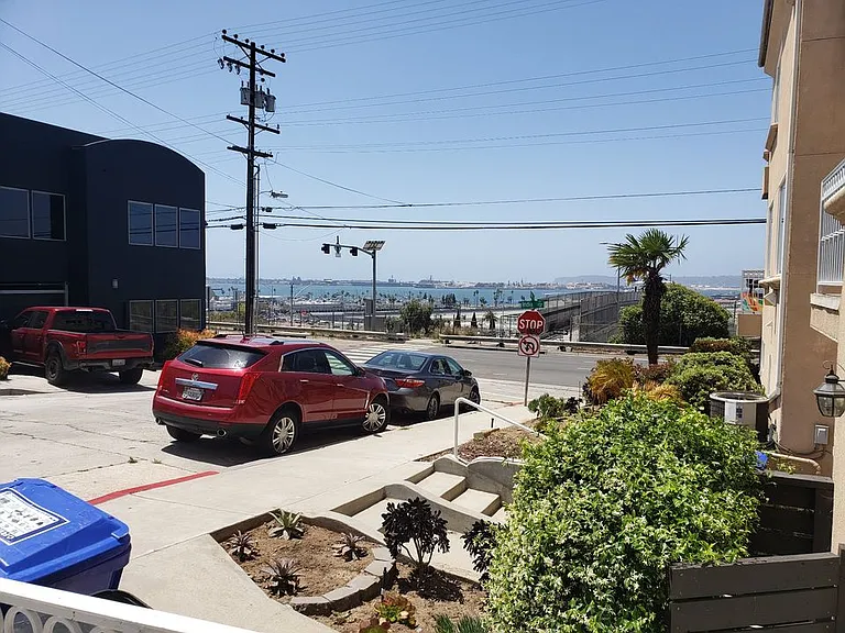 1140 W Palm St — Photo 13