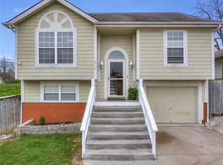 15117 E Truman Rd, Independence, MO 64050