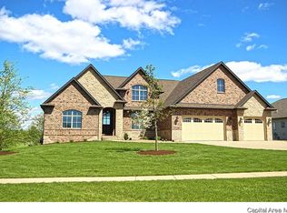 4200 Foxhall Ln, Springfield, IL 62711