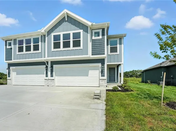 19710 W 195th Pl, Spring Hill, KS 66083