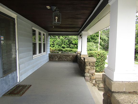 2nd image of 97 Robinson Ave