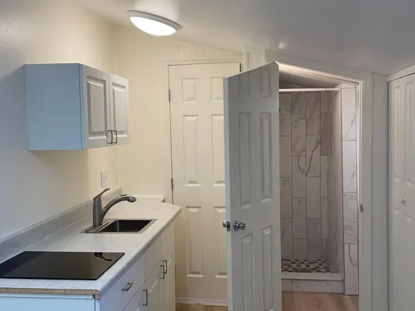 363 45th Ave N, Saint Petersburg, FL 33703