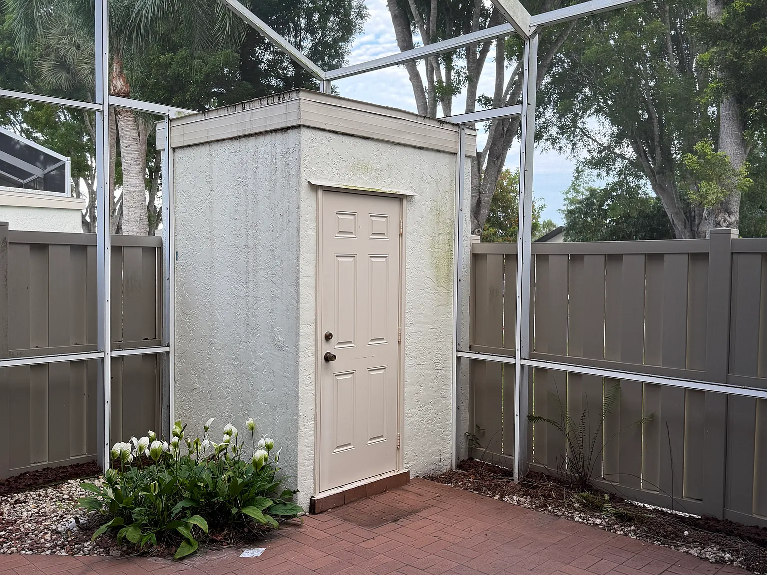 3 bed, 1250 sqft, $1,600 — Photo 4