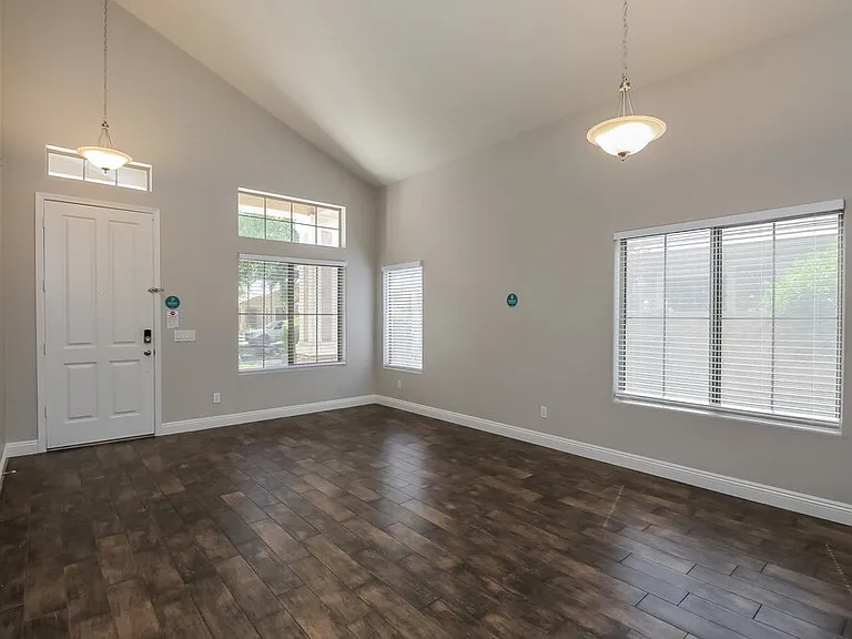 3748 E Linda Ct — Photo 4