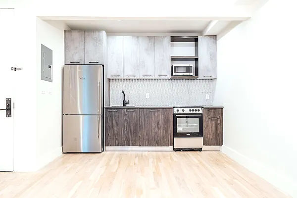 Rented by Nooklyn NYC LLC | media 11