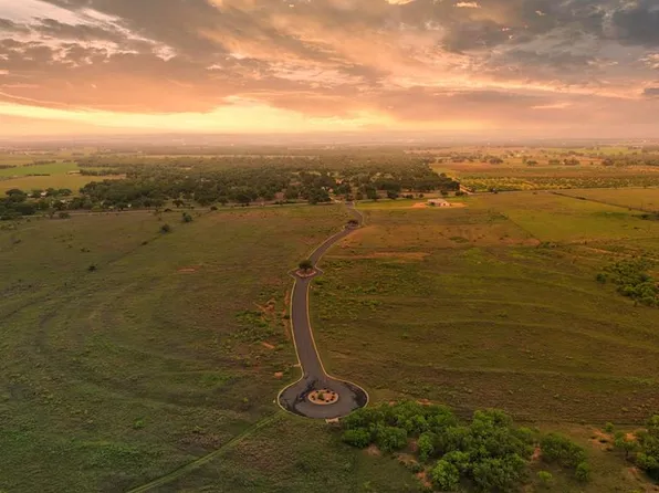 3 Harvest Hills Ln, Fredericksburg, TX 78624