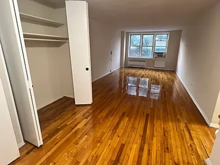 41 Hamilton Ave #5L — Photo 2