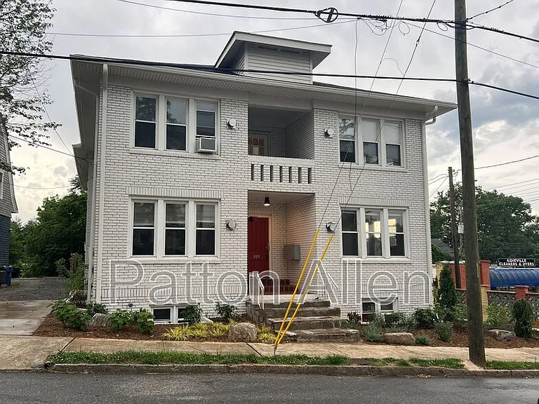 205 Hillside St #6 — Photo 1