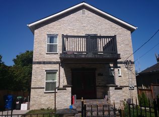 905 29th Ave, Seattle, WA 98122