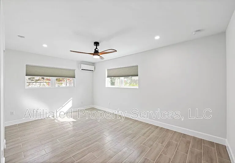 3012 Broadway #104 — Photo 19