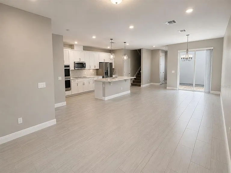 7248 Carrickbend Ln — Photo 3