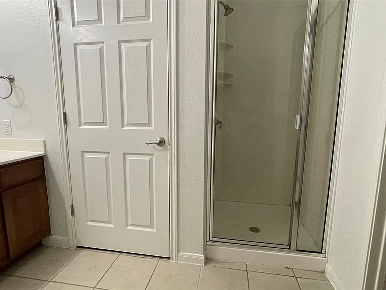 3805 Bronco Bend Loop — Photo 10