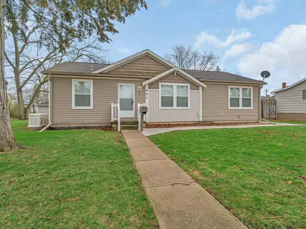 407 E James St, Dwight, IL 60420