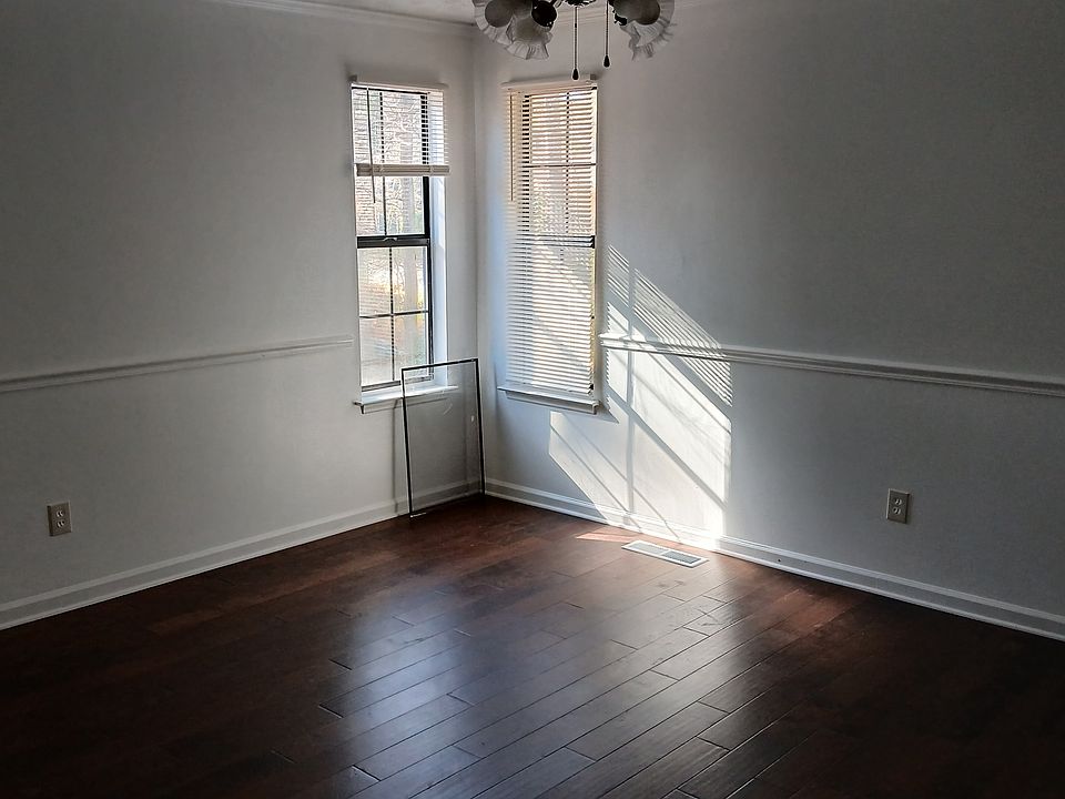 Windows in The Master Bedroom