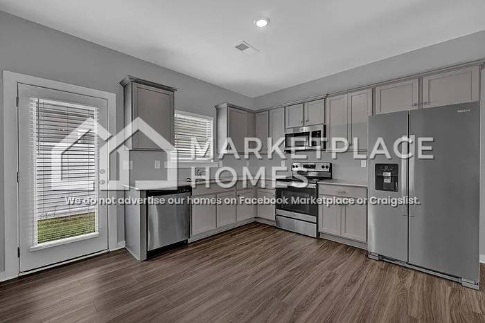 159 Kings Way — Photo 9