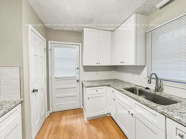 311 Kelford Ln — Photo 12