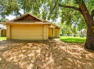 10815 Spanish Grant Dr, Sugar Land, TX 77498