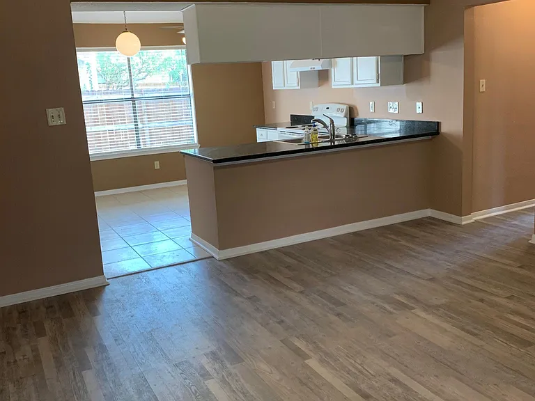 5318 Park Lk — Photo 5