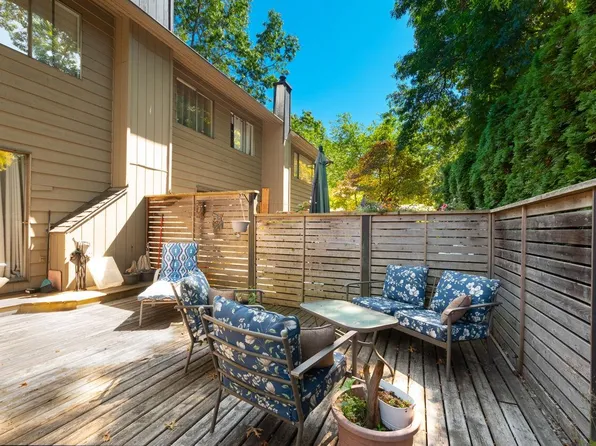 1950 Cedar Village Cres #88, North Vancouver, BC V7J 3M5