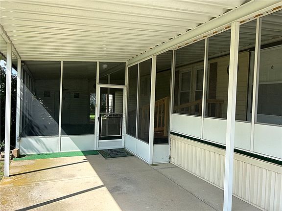 3rd image of 48 Beech Dr