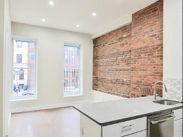 168 Halsey Street image 1 of 7