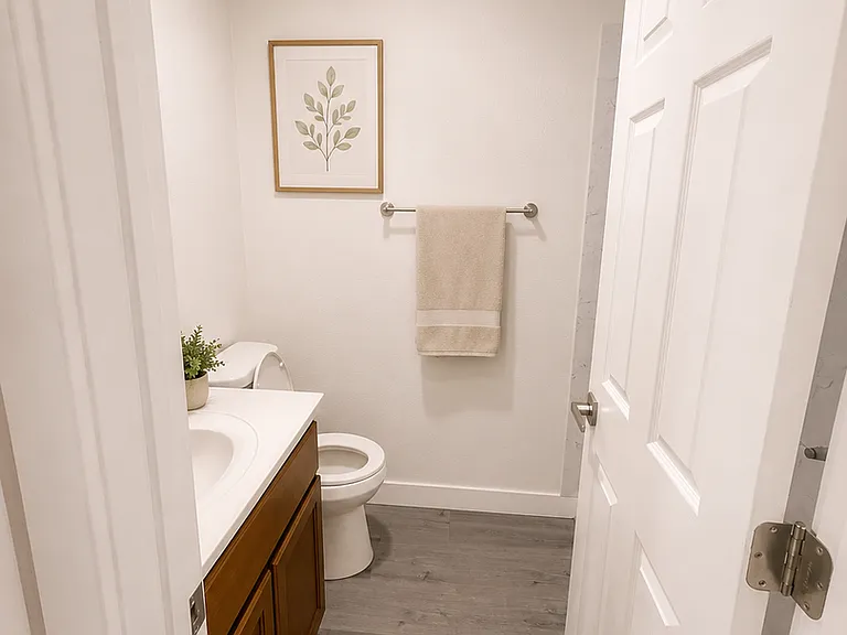 148 E Amador St — Photo 10
