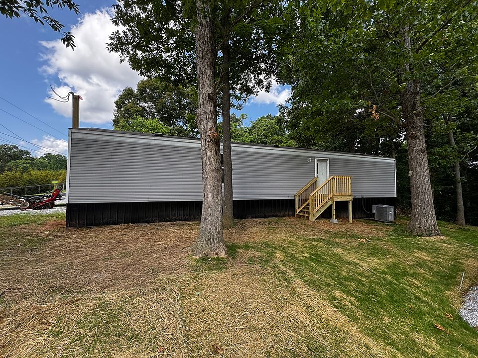 2nd image of 1753 Jim Fox Rd