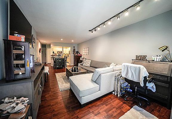 2nd image of 12-10 Robin Ln #1
