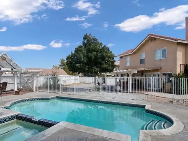 12520 Silver Saddle Way — Photo 2