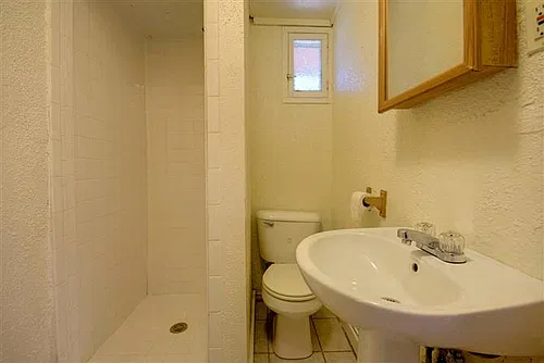 Floor plan 4 Beds 1 Bath