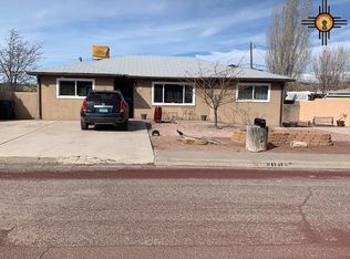 1101 Idaho Cir, Gallup, NM 87301