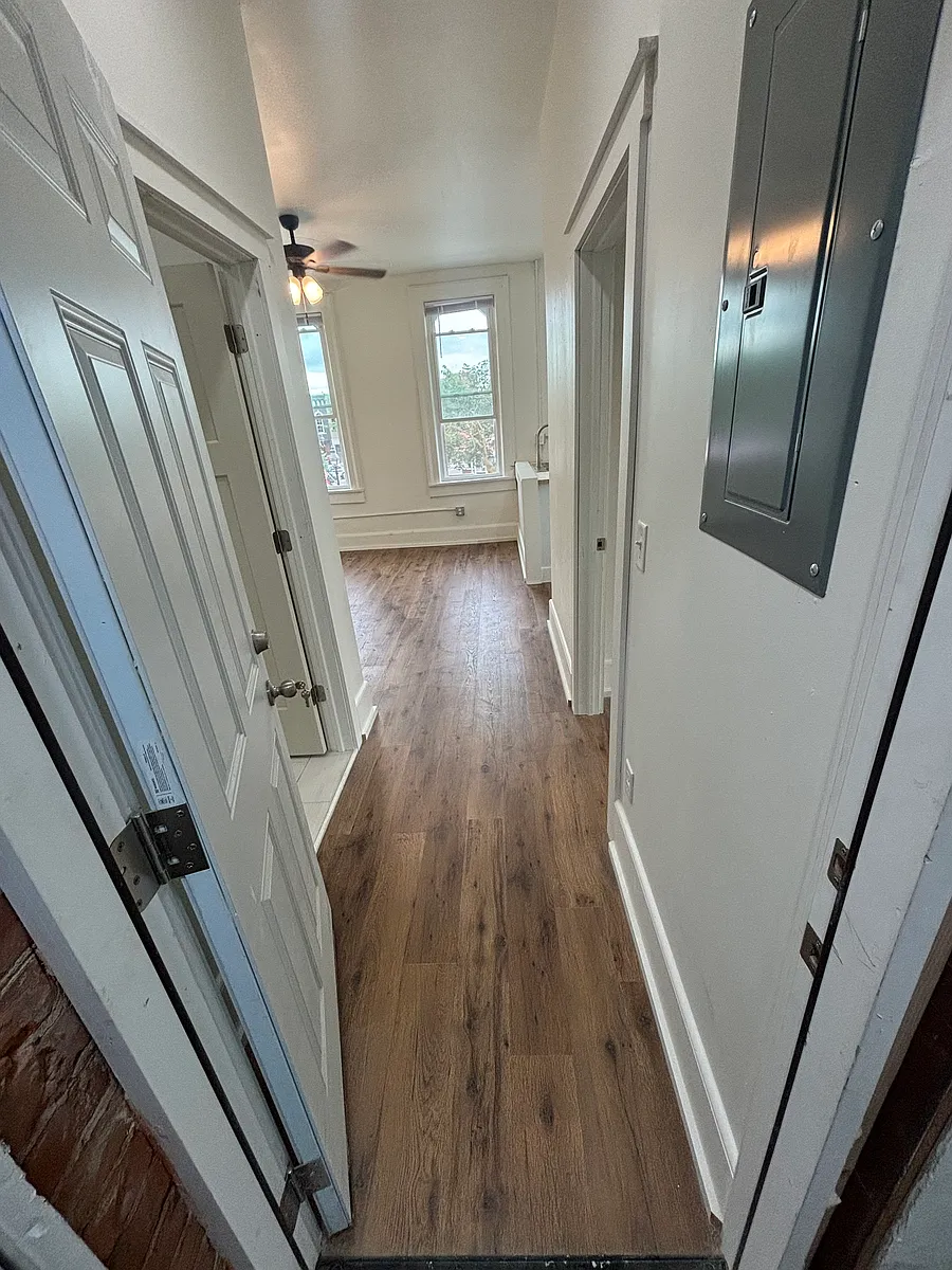 Building Photo - 122 Park Pl #152