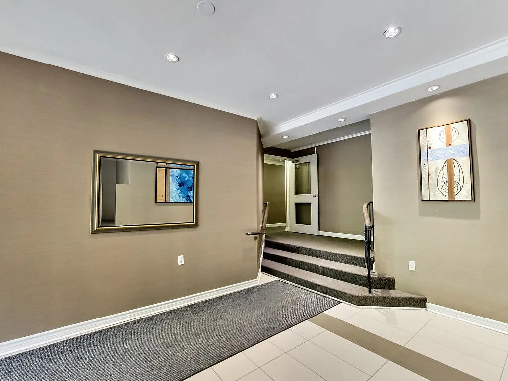 Melba Apartments — Photo 3