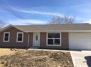 403 S Park Blvd, Streamwood, IL