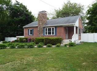 88 Long Pond Dr, Dracut, MA 01826