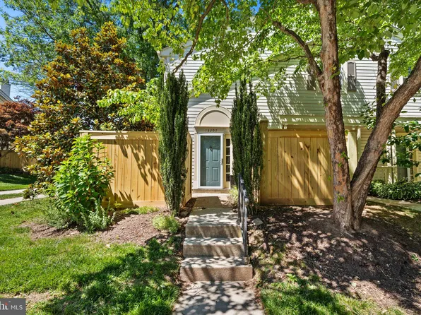 13207 Meander Cove Dr #71, Germantown, MD 20874