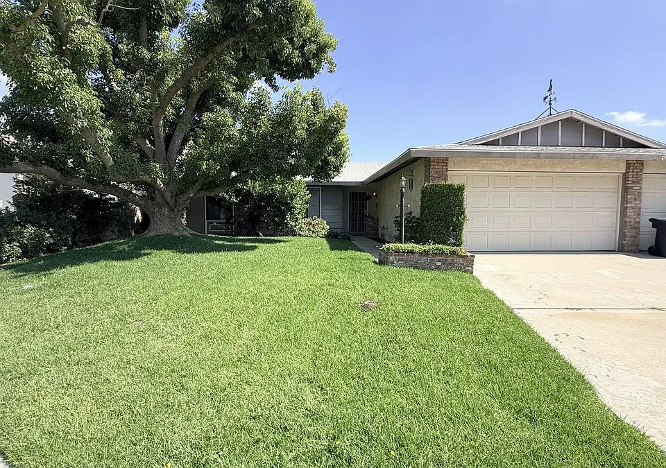 1705 Catalpa Ave